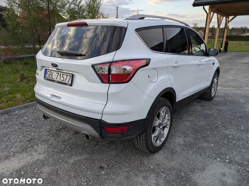 Ford Kuga 2.0 TDCi 4x4 Titanium - 2