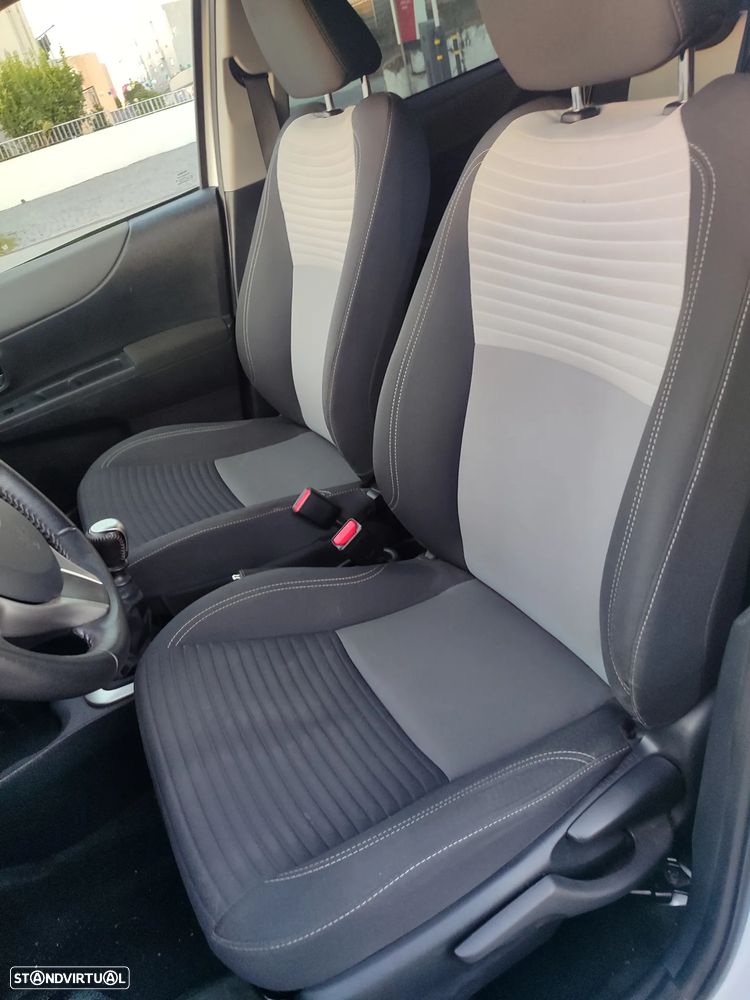 Toyota Yaris 1.4 D-4D Sport+P.Techno +Navi - 4