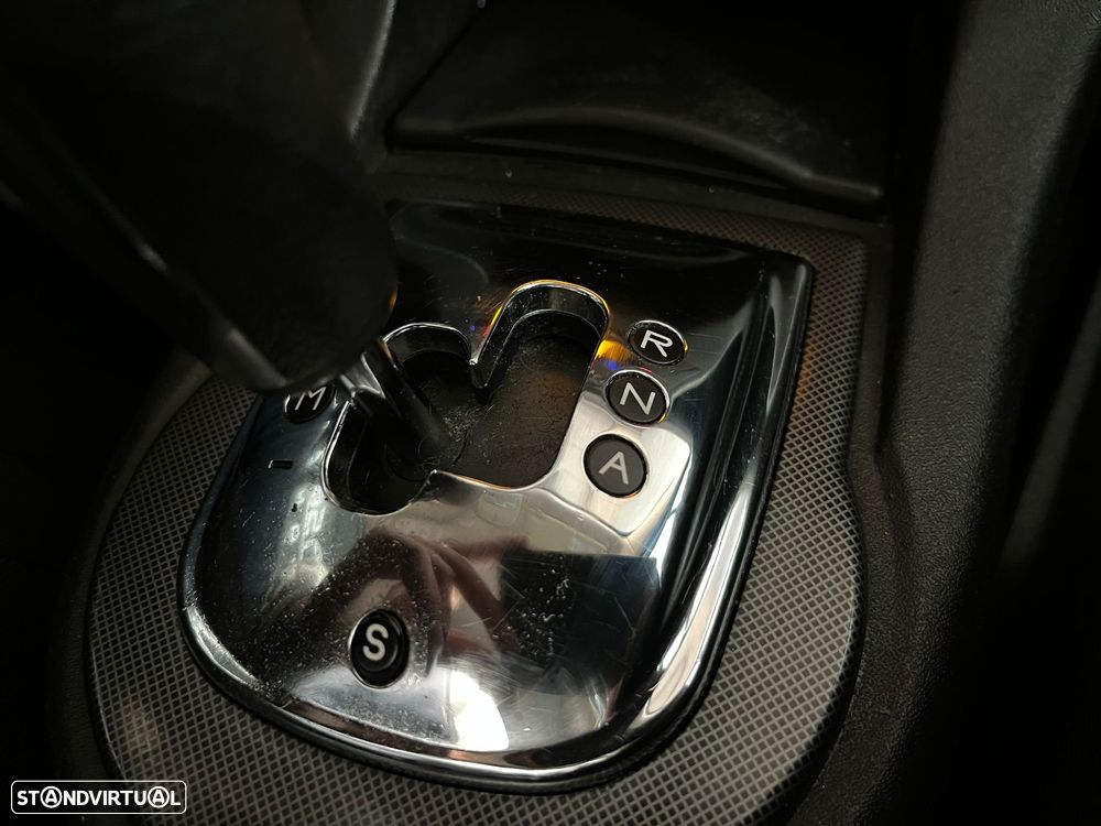 Citroën C4 1.6 HDi Exclusive Airdream - 17