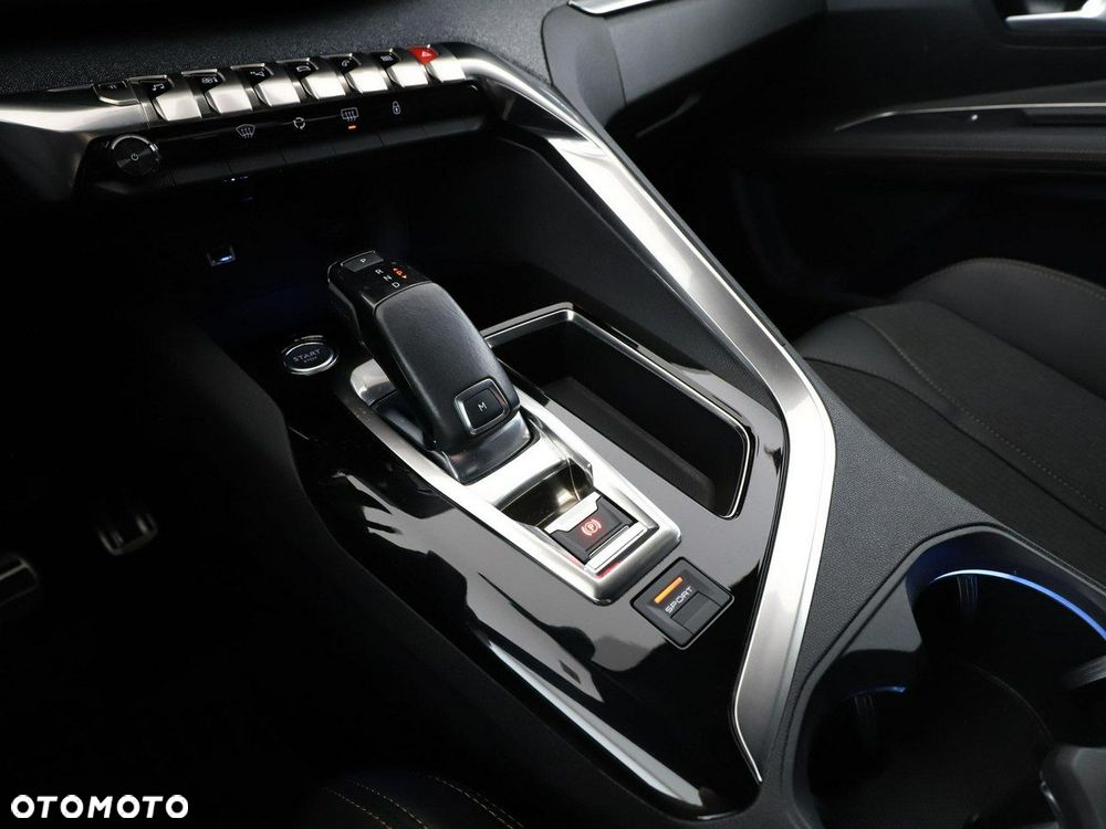 Peugeot 3008 1.2 PureTech GT S&S EAT8 - 31