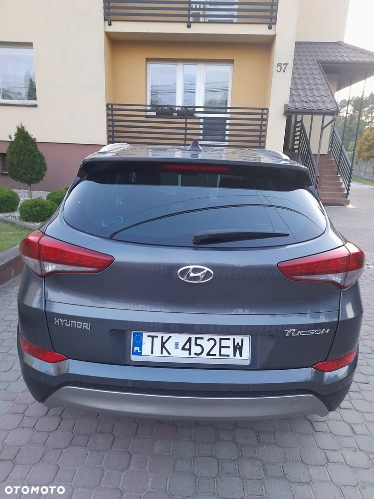 Hyundai Tucson - 4