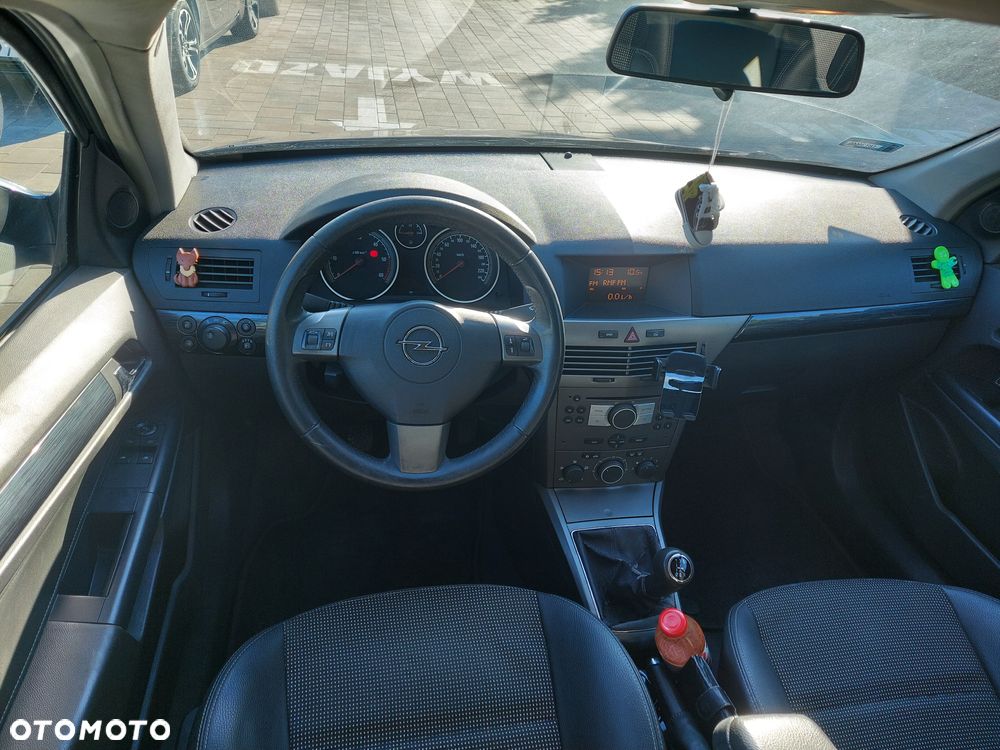 Opel Astra III 1.7 CDTI Cosmo - 10
