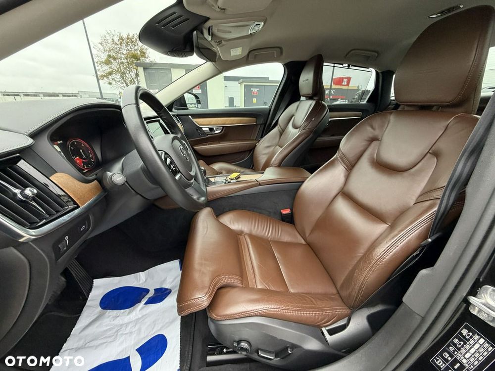 Volvo S90 - 17