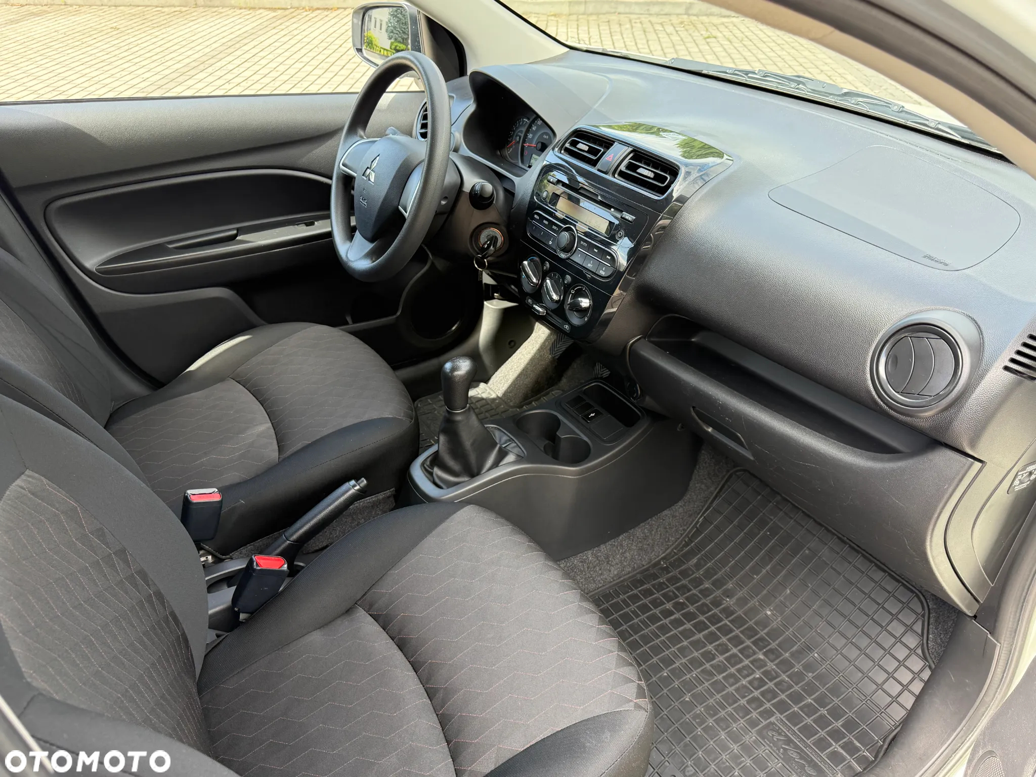 Mitsubishi Space Star 1.2 Inform Plus - 19