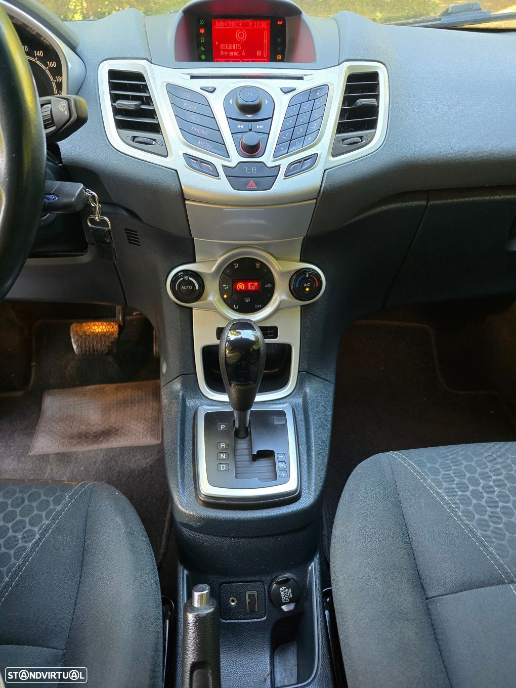 Ford Fiesta 1.4 Titanium Aut. - 16