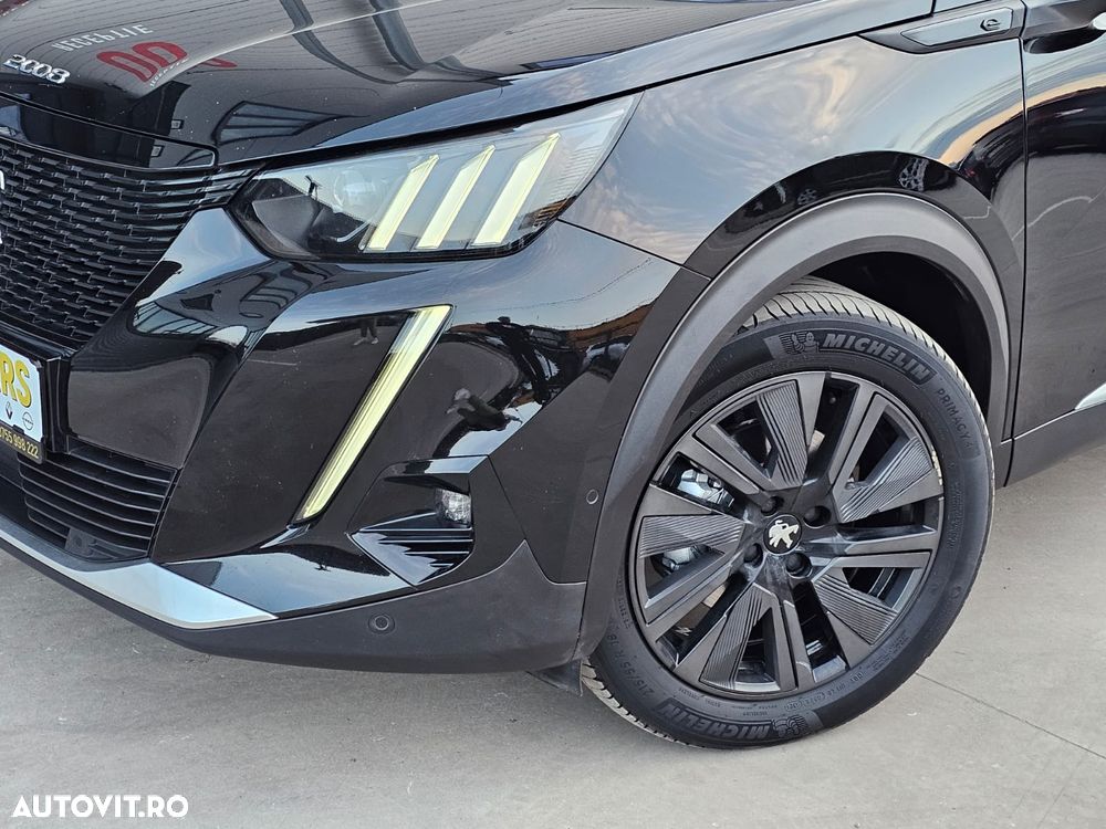 Peugeot 2008 e-2008 GT Line - 13