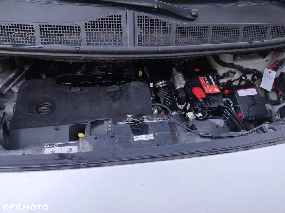 Peugeot Expert Kombi 2.0 BlueHDi Standard 2,8t - 12