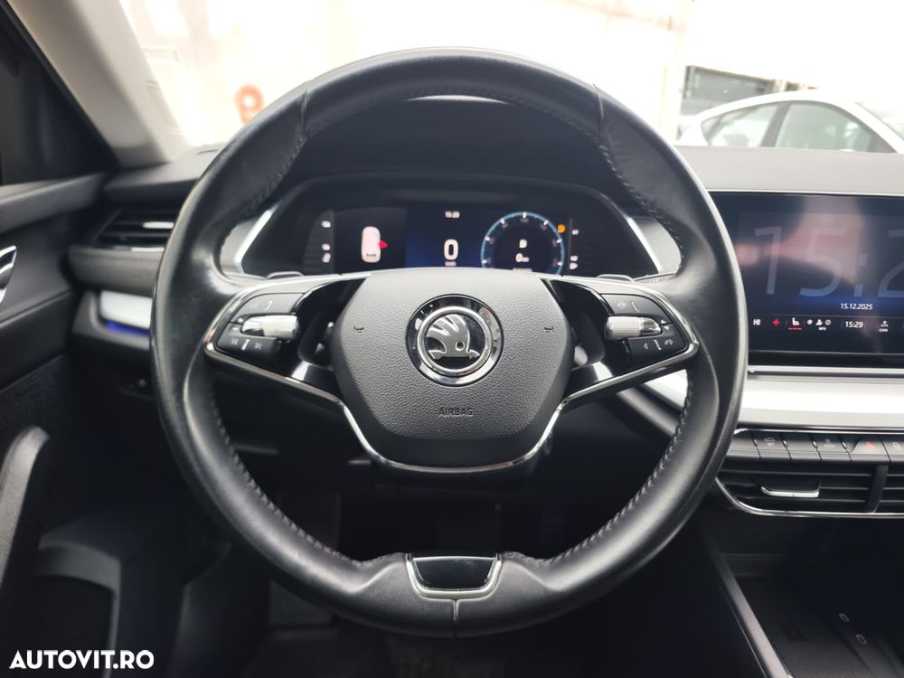 Skoda Octavia Combi Diesel 2.0 TDI Ambition - 21