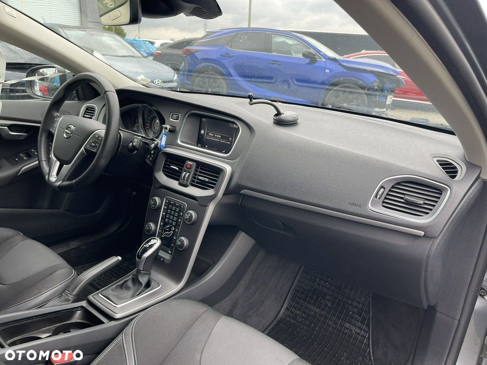 Volvo V40 D2 Geartronic Momentum - 8