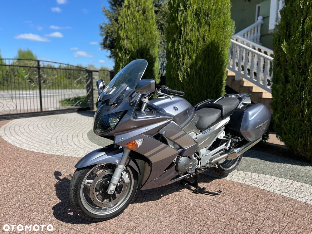 Yamaha FJR - 29
