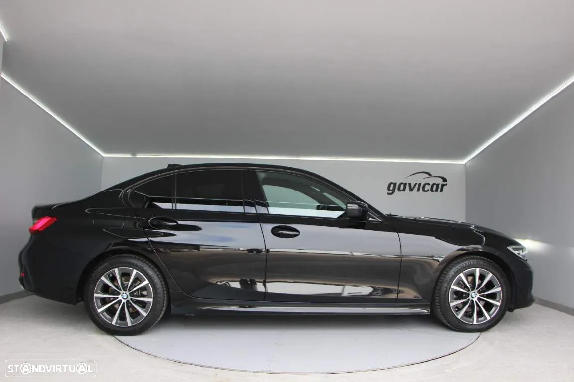 BMW 320 d Auto - 27