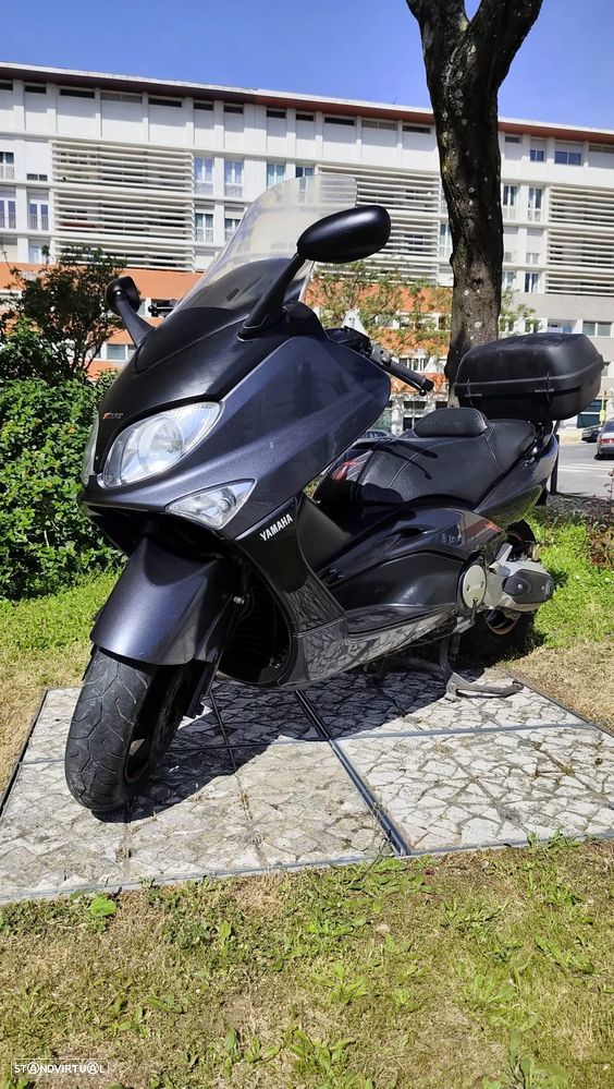 Yamaha TMAX - 2