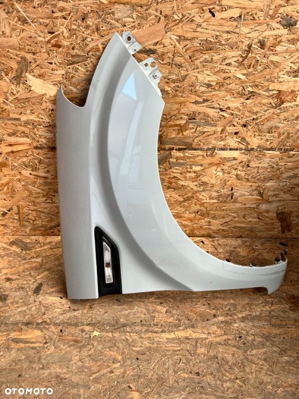 BŁOTNIK prawy KIA SOUL I 1 Kod lakieru: 1H - 1