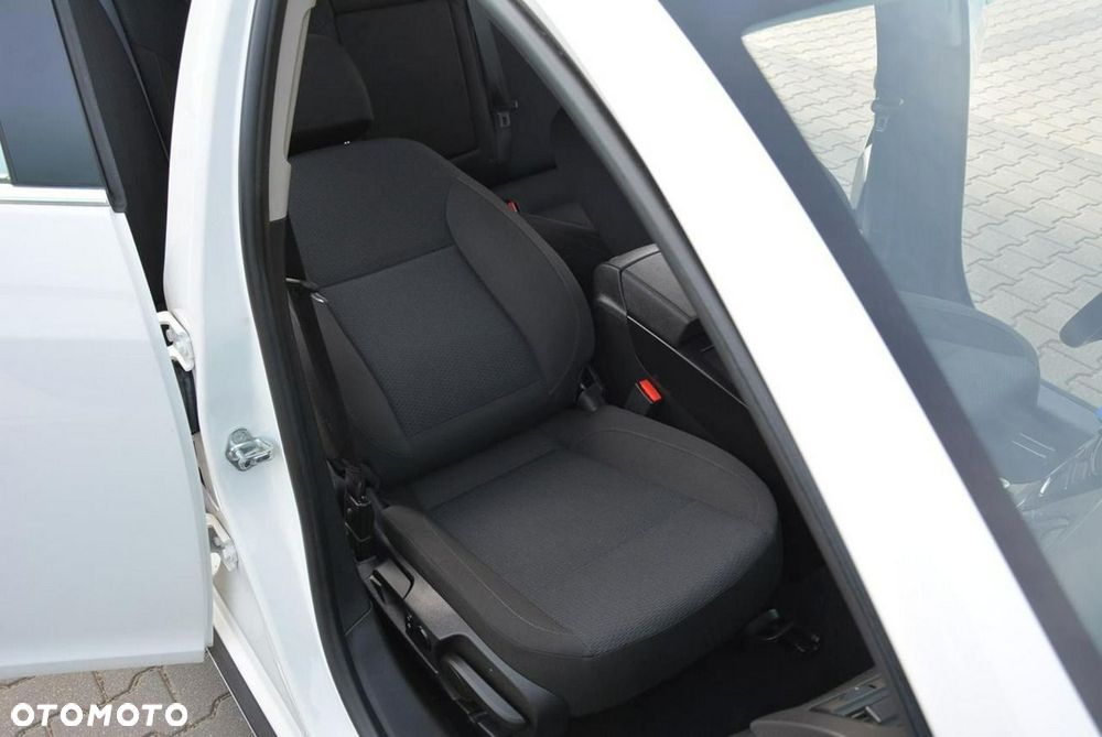 Opel Insignia 2.0 CDTI ecoFLEX Start/Stop Business Innovation - 16