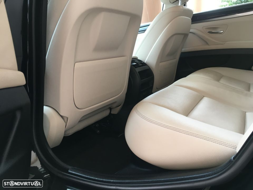 BMW 525 d Line Luxury Auto - 28