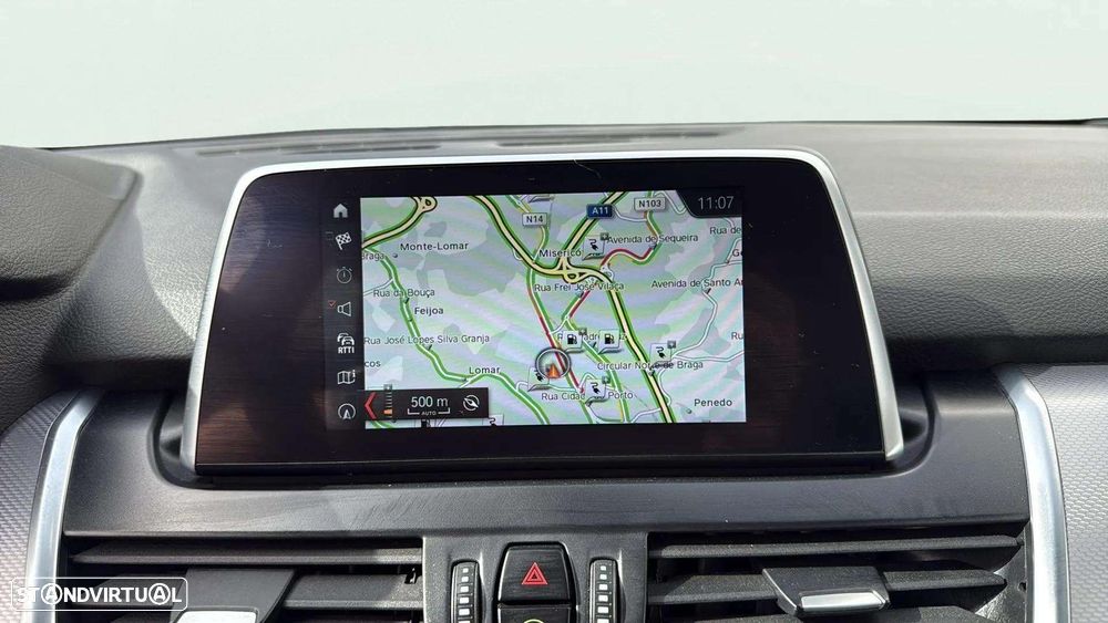 BMW 225xe Active Tourer - 23
