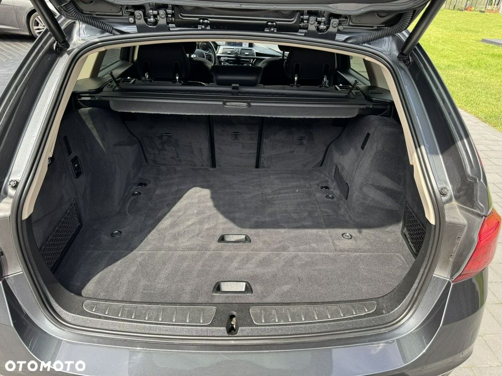 BMW Seria 3 320d Sport Line Shadow - 37