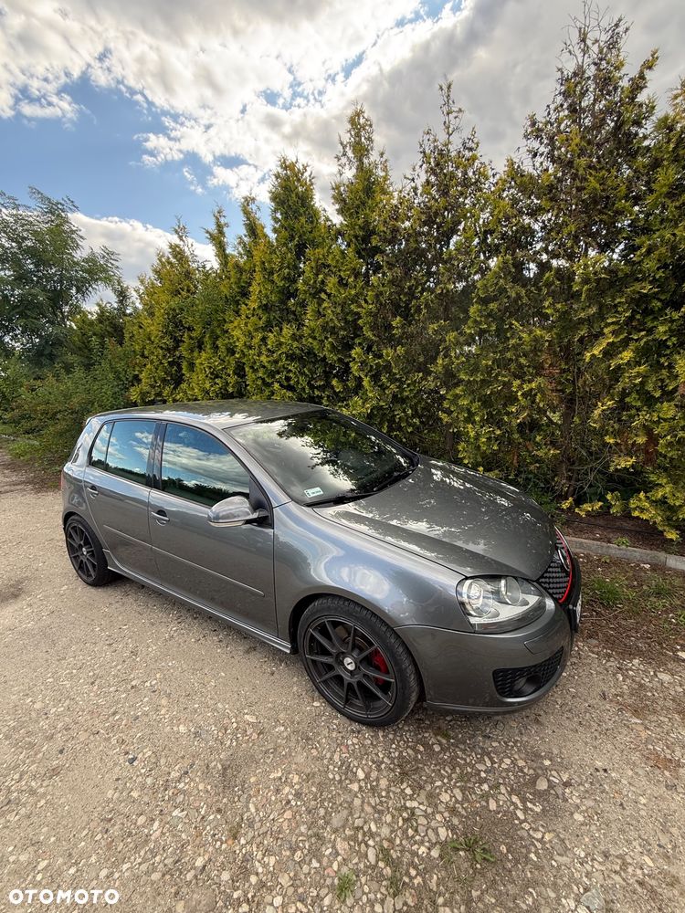 Volkswagen Golf - 4