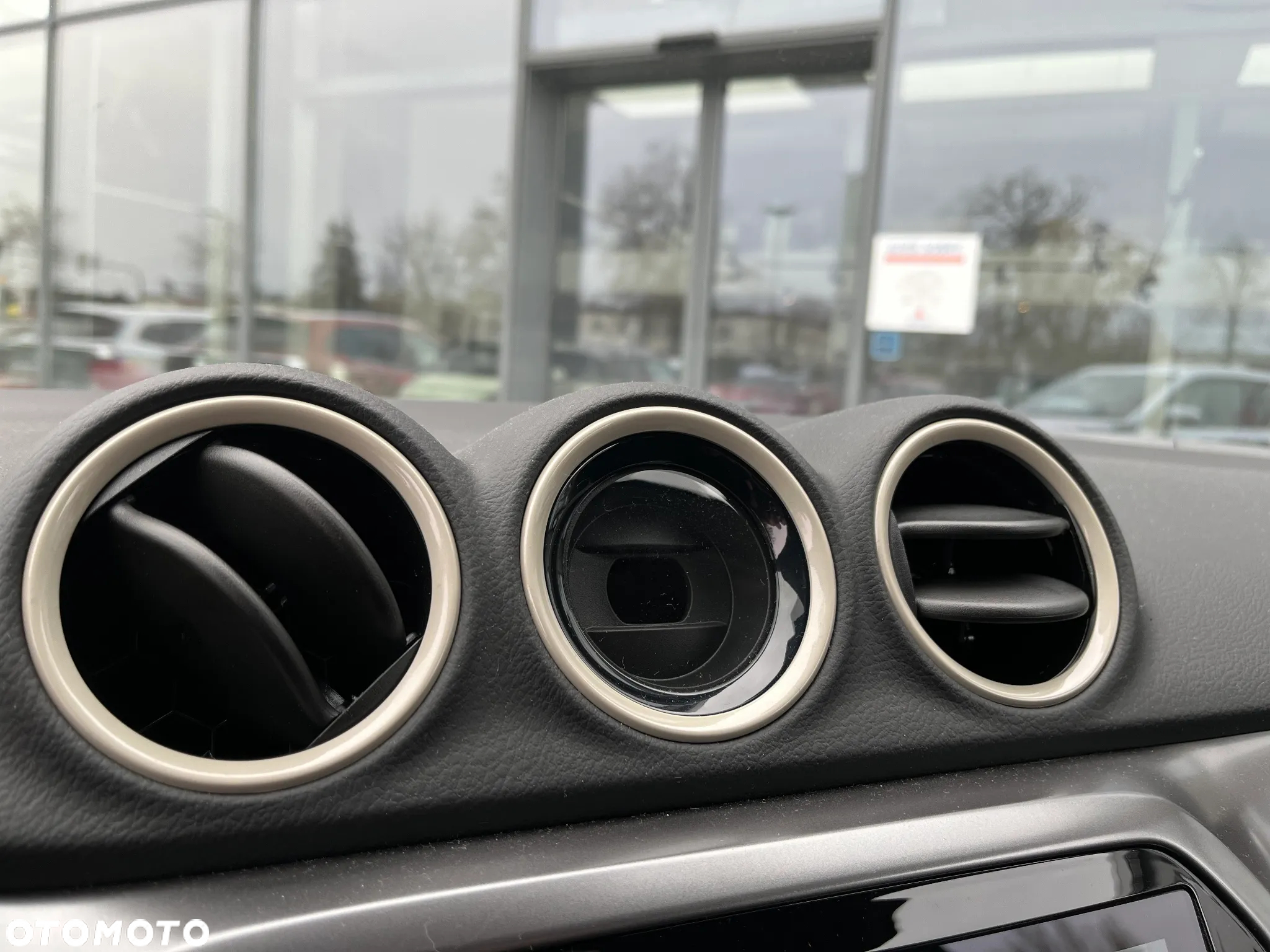 Suzuki Vitara 1.5 DualJet Hybrid Premium Plus 2WD AGS - 14