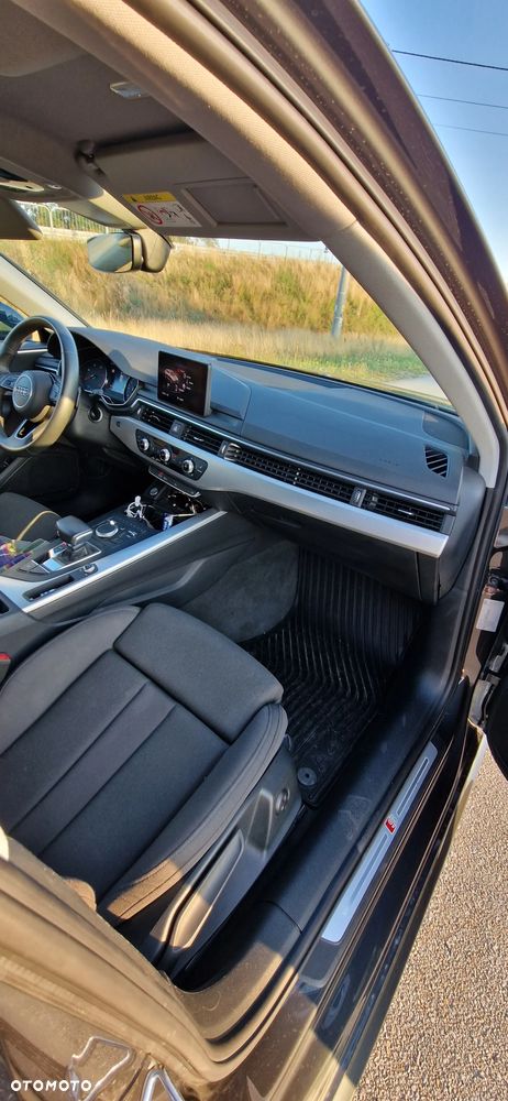 Audi A4 Avant null - 12