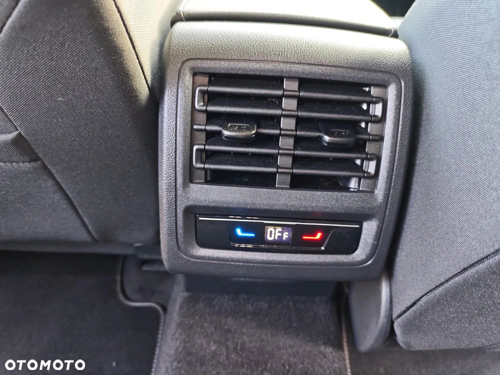 Volkswagen Golf - 15