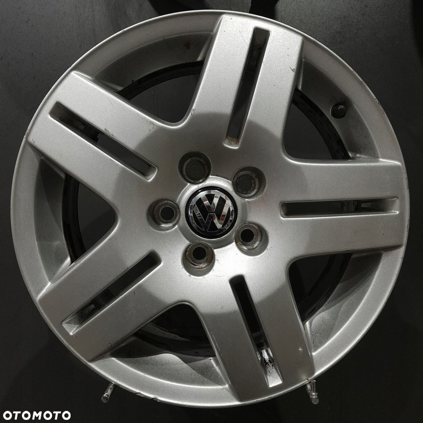 Felgi 15 5x100 VW Volkswagen Polo, Golf IV, Bora F504010-45 - 4