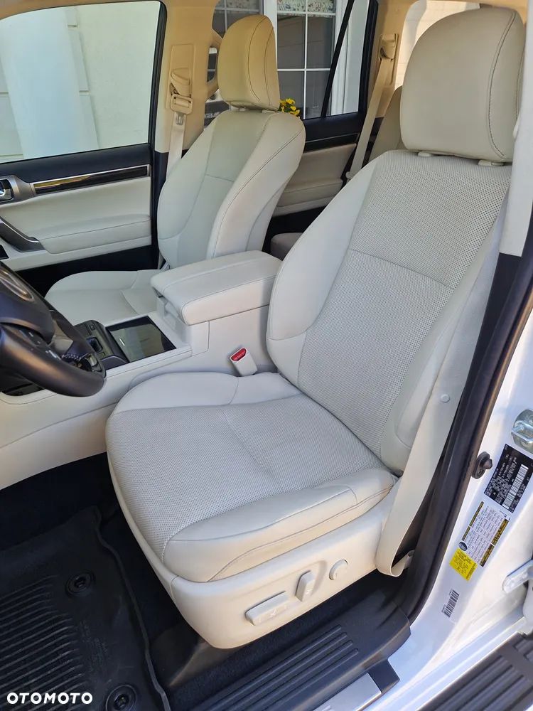 Lexus GX - 21