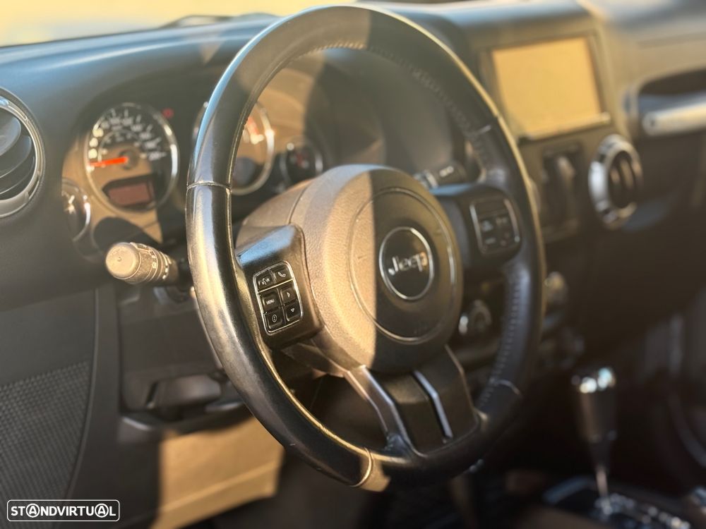 Jeep Wrangler - 13