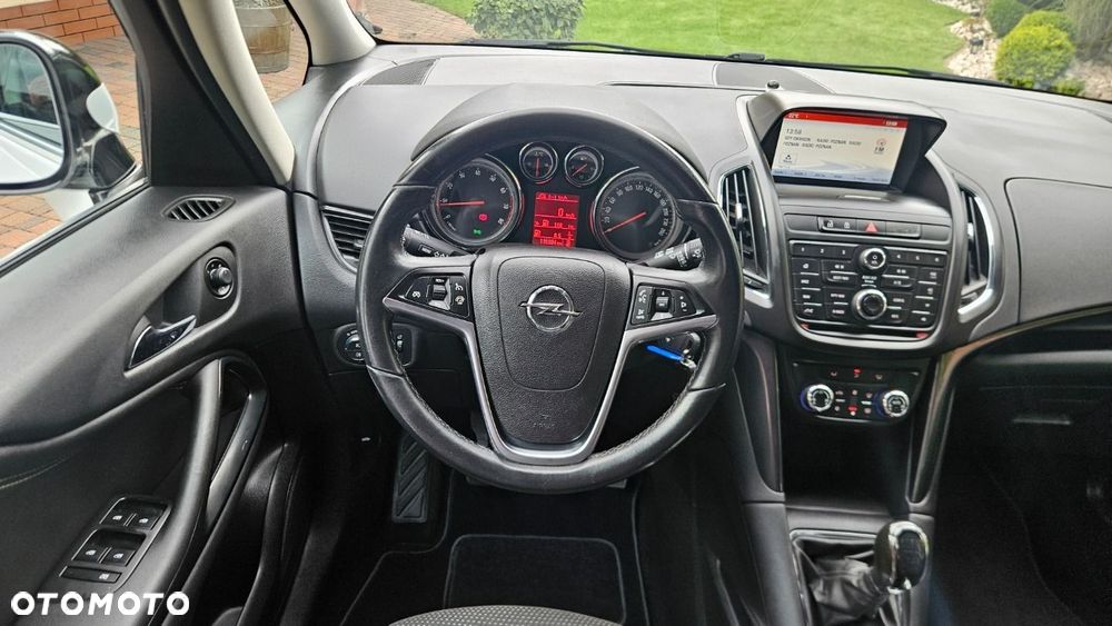 Opel Zafira - 16