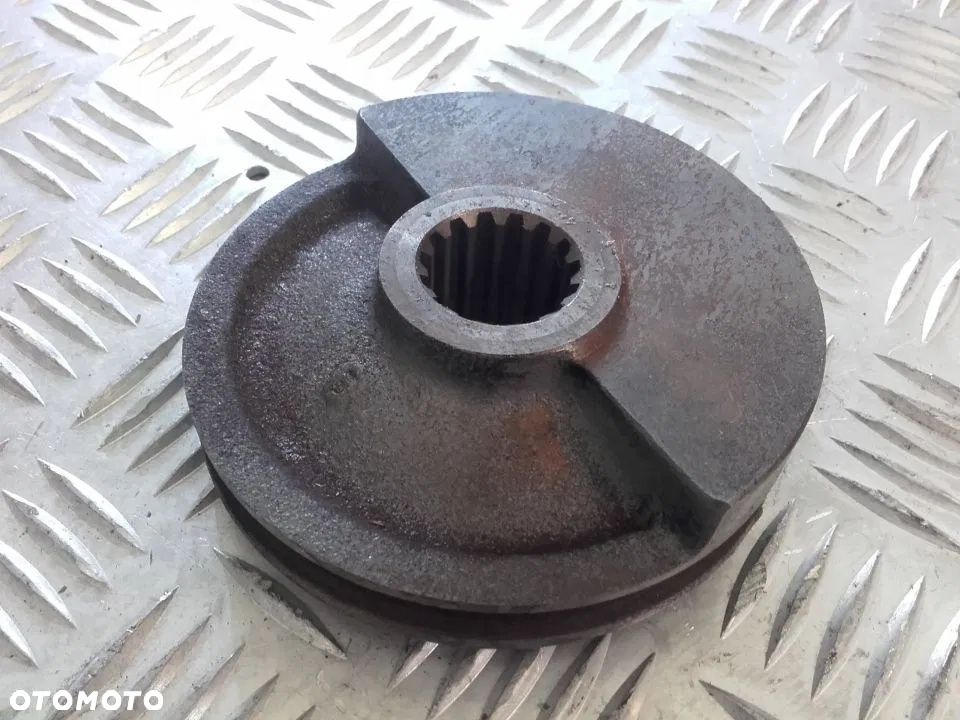 KOŁO PASOWE WAŁU KORBOWEGo kubota d 1105 supra 950 - 2