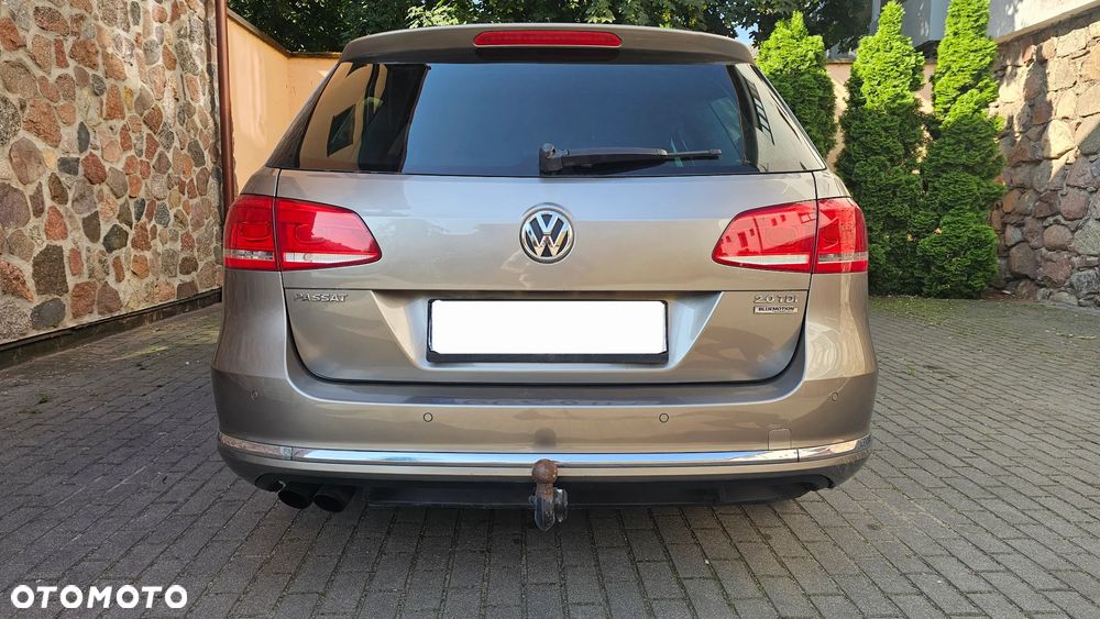 Volkswagen Passat - 8
