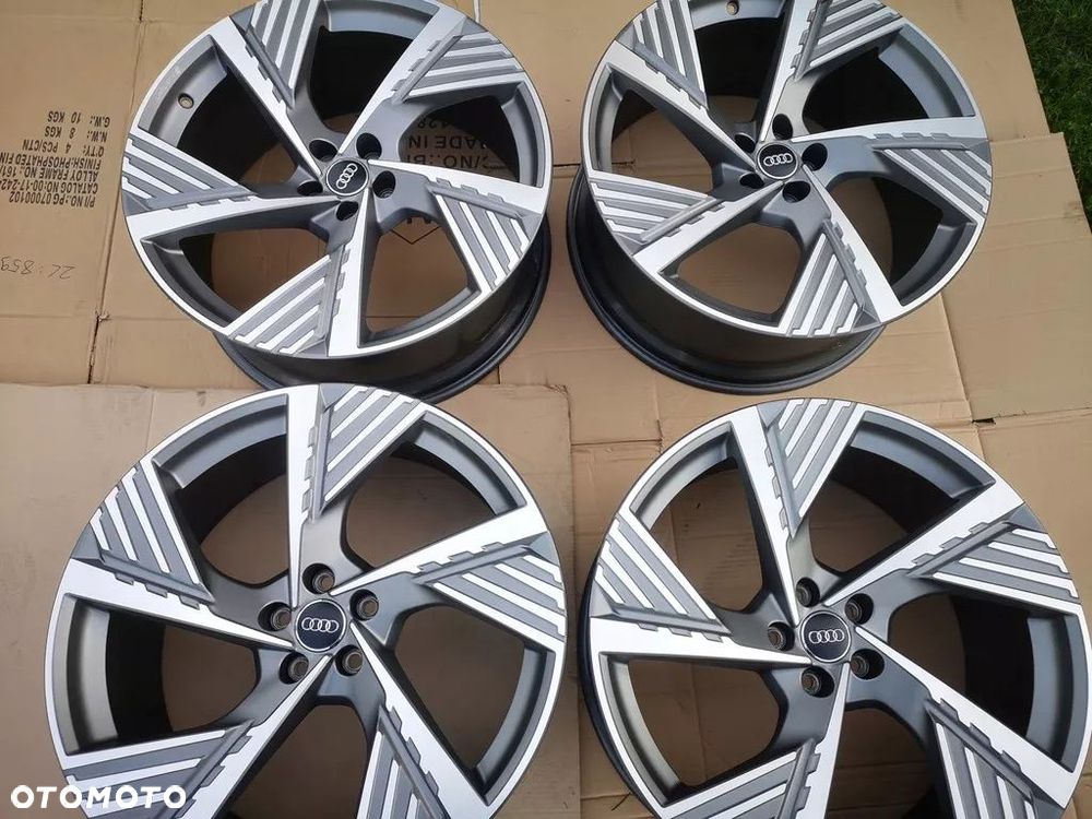 AUDI Q7 E-TRON Q7 RS6 RS7 RS5 22' 4KE - 2