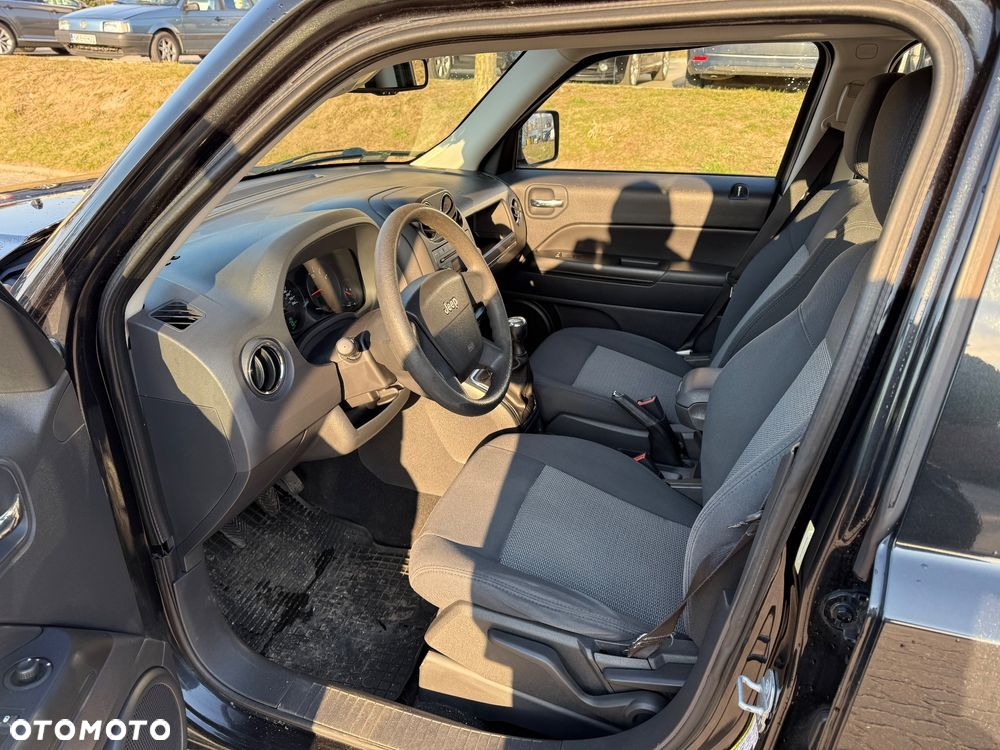 Jeep Patriot 2.4 Sport - 12
