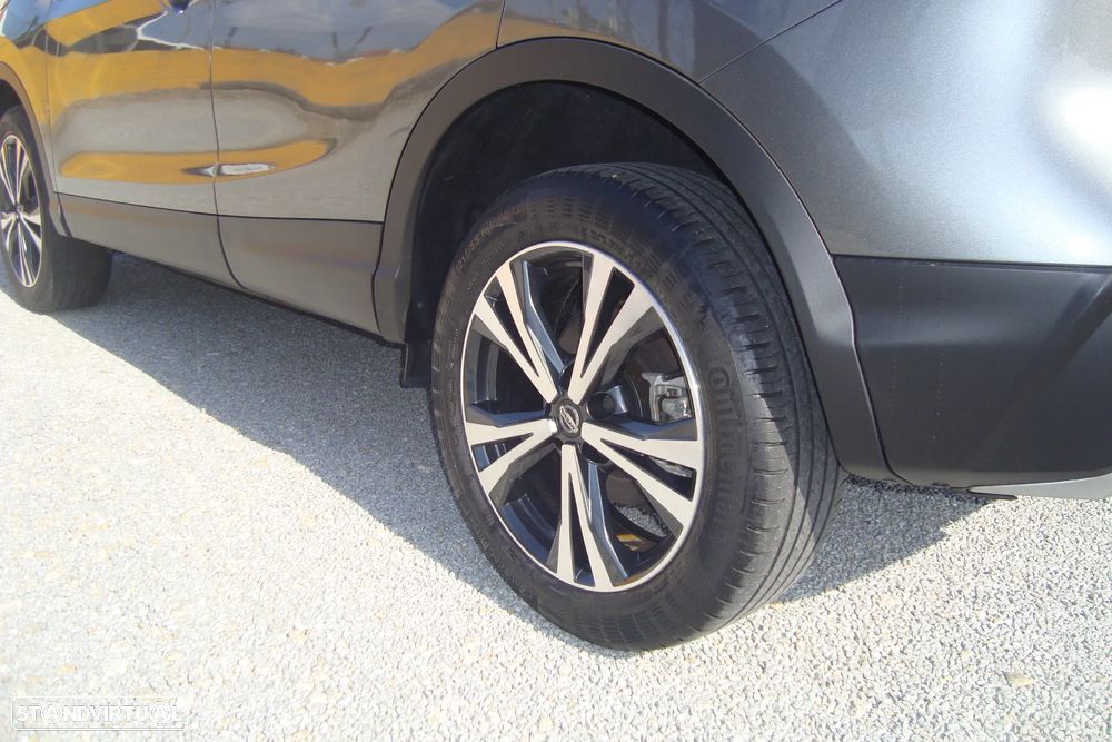 Nissan Qashqai 1.5 dCi N-Connecta J18+Led - 16