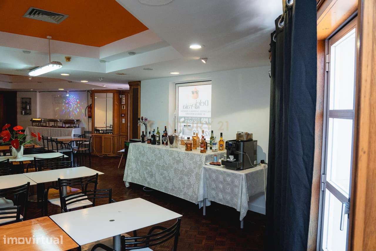 Espaçoso espaço comercial em Caneças para arrendamento - Odivelas - Grande imagem: 5/17