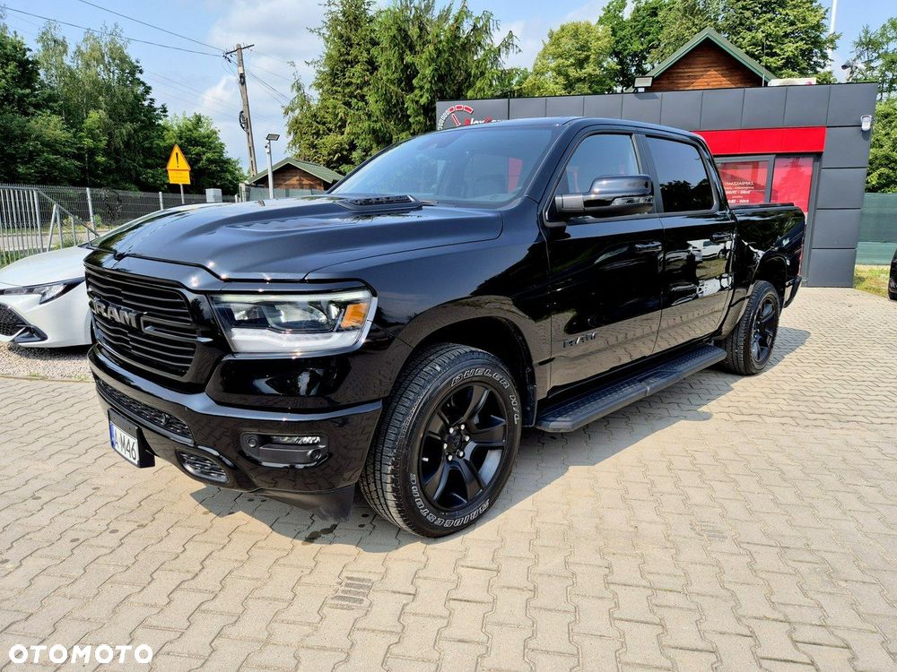 RAM 1500 Crew Cab Sport - 2
