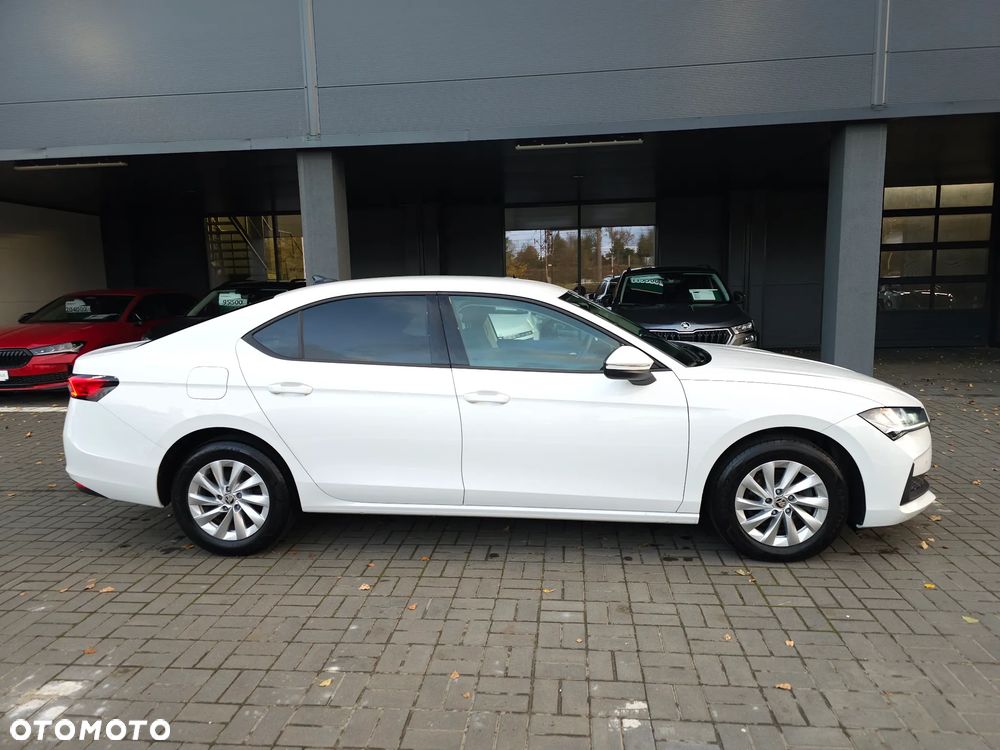 Skoda Superb 2.0 TDI SCR Essence DSG - 6