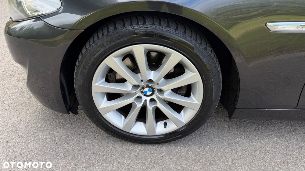 BMW Seria 5 523i - 17