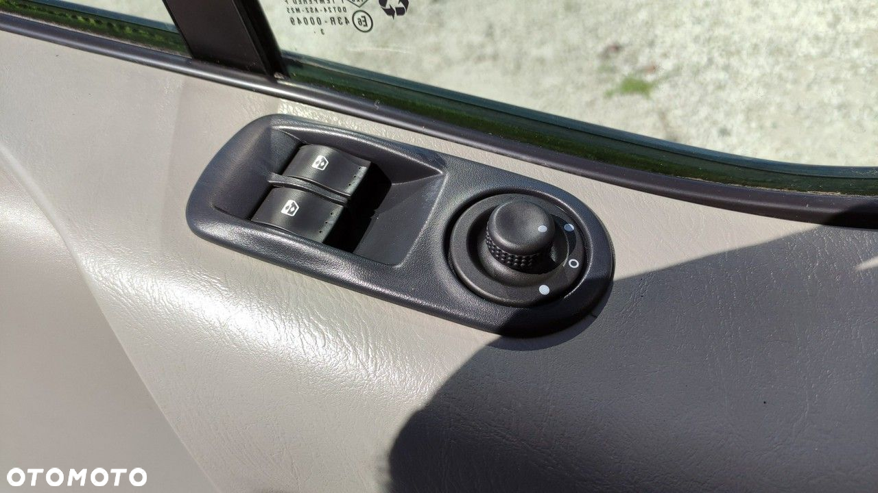 Opel Vivaro - 28