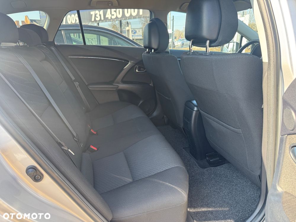 Toyota Avensis 2.2 D-4D Prestige - 20