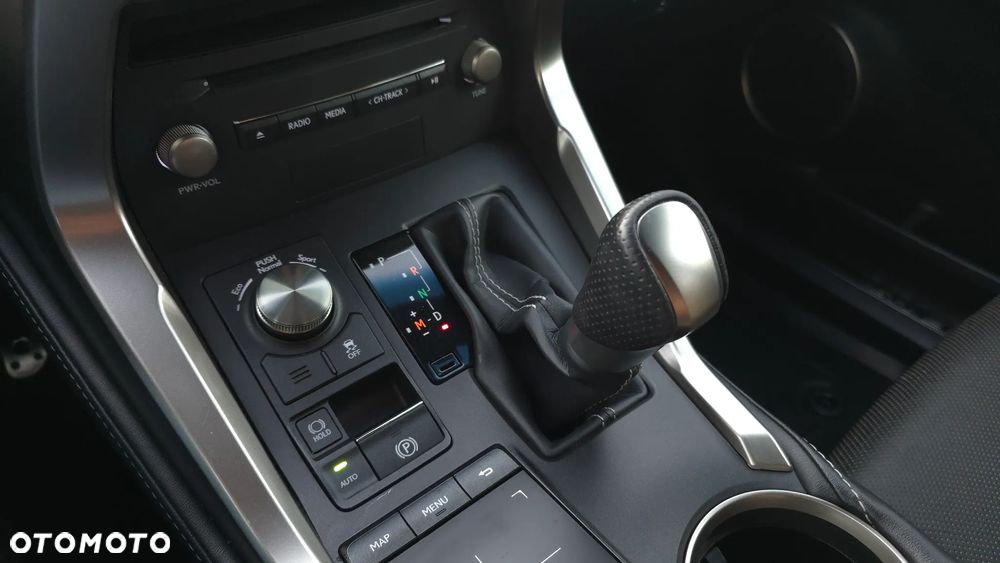 Lexus NX 300 F Sport AWD - 32