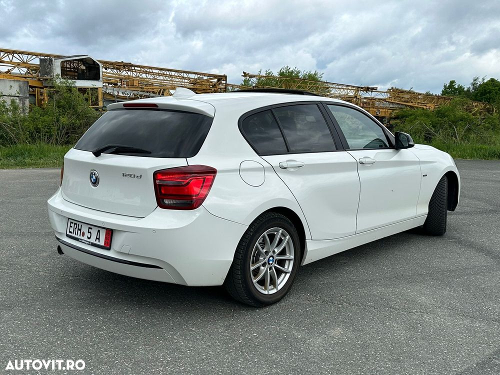 BMW Seria 1 120d Sport Line - 4