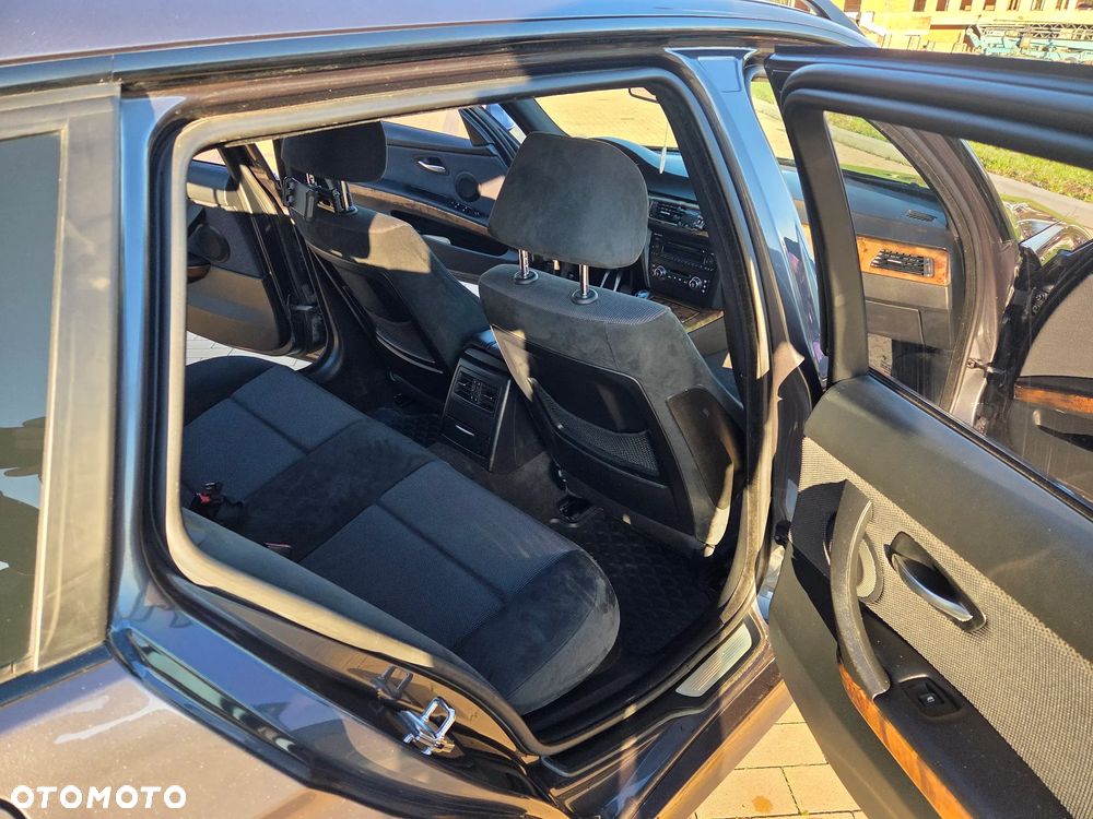 BMW Seria 3 325i - 16