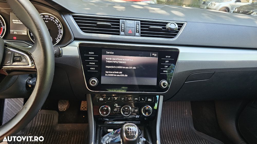 Skoda Superb 2.0 TDI Ambition - 8