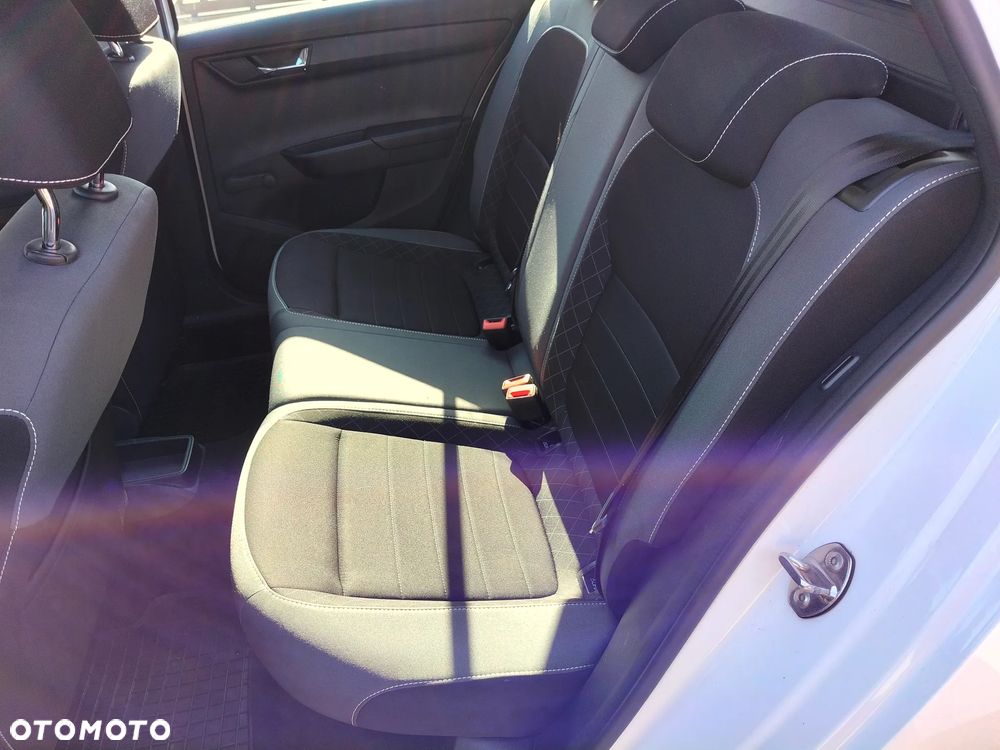 Skoda Fabia 1.0 TSI Ambition Plus - 11