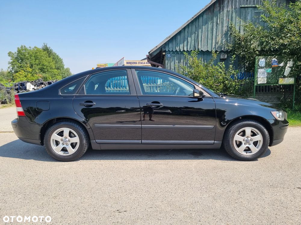 Volvo S40 1.6 - 12