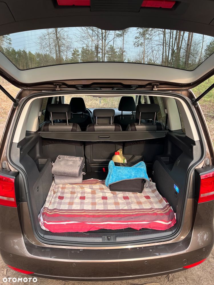 Volkswagen Touran 1.6 TDI DPF Highline - 8