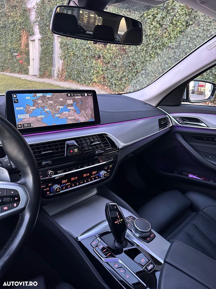BMW Seria 5 530e Touring Aut. Luxury Line - 26