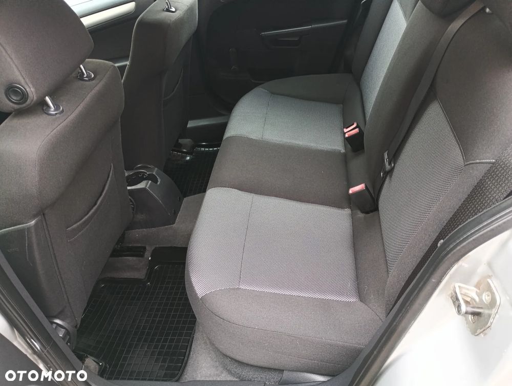 Opel Astra 1.6 Enjoy - 10