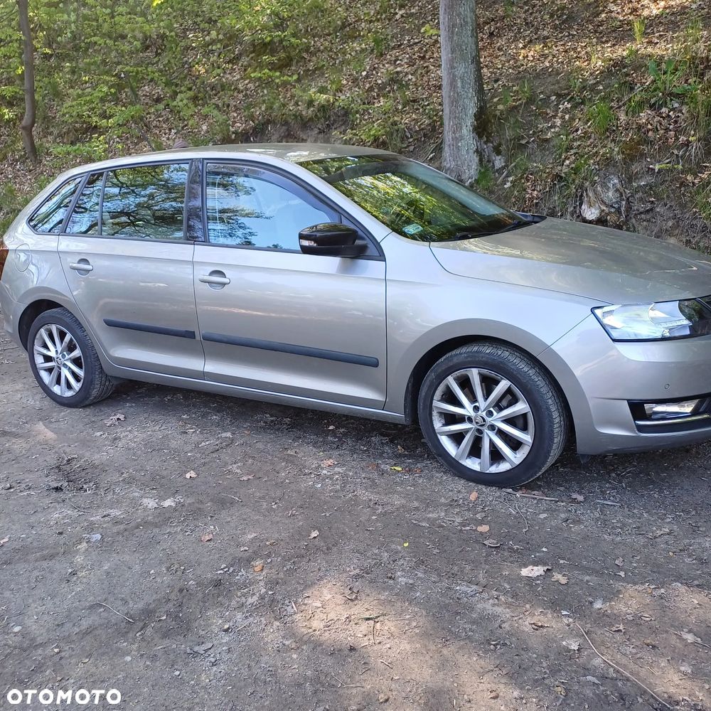 Skoda RAPID Spb 1.0 TSI Style - 17